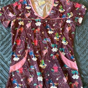 Unicorn cat scrub top - Multicolor
